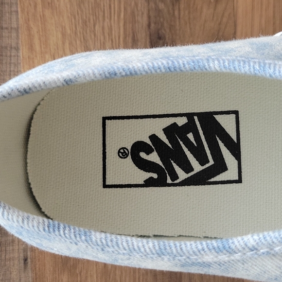 Van's Authentic Brand new. - Picture 10 of 10